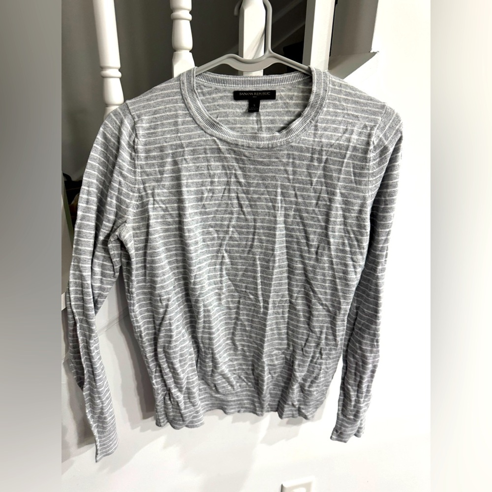 Banana Republic everyday wear sweater